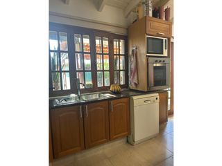 Foto 3 de VENDE HERMOSA CASA Ubicada en Barrio Semiprivado Monteverdi, Godoy C.
