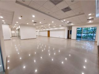 Foto 4 de Alquiler exclusiva oficina en Milla de oro  8373776