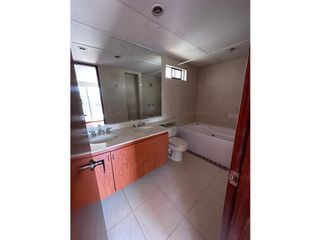 Foto 9 de ARRIENDO APARTAMENTO DUPLEX  CIUDAD SALITRE BOGOTA.
