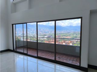 Foto 7 de Phenthouse Duplex en venta en Loma de los Bernal
