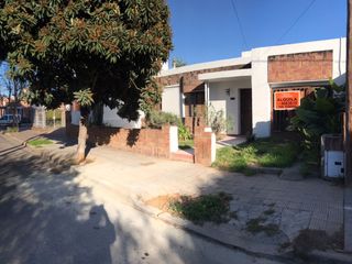 Foto 1 de LOS NARANJOS A UNA CUADRA DE RUTA 20, LINDA ZONA.-