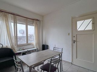 Foto 4 de VENTA PH 2 AMB CHAUVIN CON PATIO