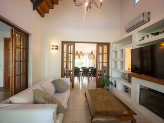 Foto 5 de Casa en alquiler amoblada, muy cálida y luminosa.