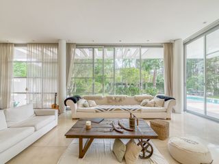 Foto 2 de VENTA CASA SANTA CATALINA LOTE DOBLE AL RÍO TIGRE