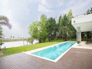 Foto 7 de VENTA CASA SANTA CATALINA LOTE DOBLE AL RÍO TIGRE