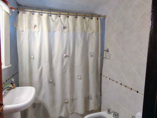 Foto 9 de Venta casa principal + 2 deptos amplio parque