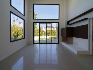Foto 5 de Casa 5 ambientes en venta Los Sauces Nordelta