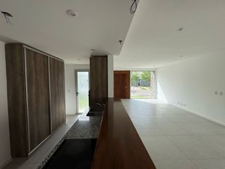 Foto 26 de Casa de 3 habitaciones en Maipú - Barrio Privado