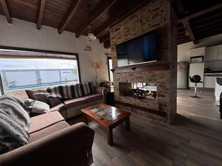 Foto 4 de Venta Casa 3 hab  y pileta Callejón Privado Maipú
