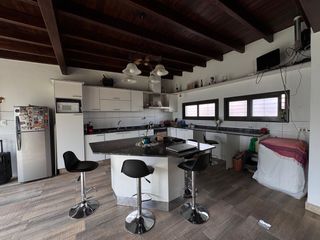 Foto 7 de Venta Casa 3 hab  y pileta Callejón Privado Maipú