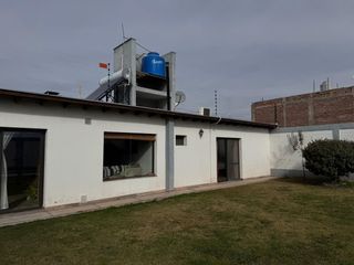 Foto 18 de Venta Casa 3 hab  y pileta Callejón Privado Maipú