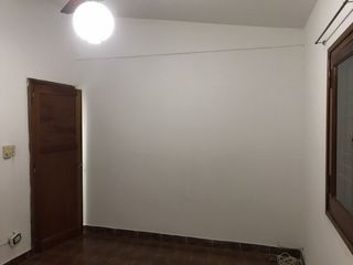 Foto 11 de Matienzo, impecable propiedad.-