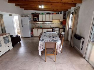 Foto 8 de Casa en venta de 3 dormitorios y quincho