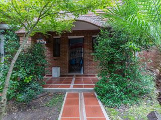 Foto 4 de Casa en venta en City Bell 4 dormitorios