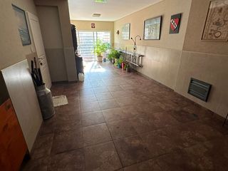 Foto 7 de Venta Casa de 5 ambientes con Pileta en Liniers