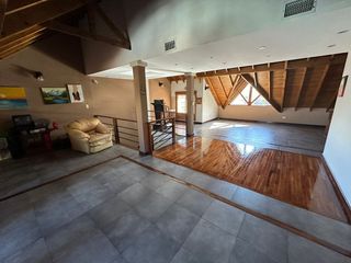 Foto 25 de Venta Casa de 5 ambientes con Pileta en Liniers