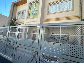 Foto 27 de Venta Casa de 5 ambientes con Pileta en Liniers