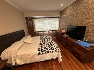 Foto 15 de Venta Casa de 5 ambientes con Pileta en Liniers