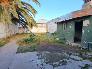 Foto 7 de VENTA CASA 2 DORMITORIOS A REFACCIONAR CON PATIO