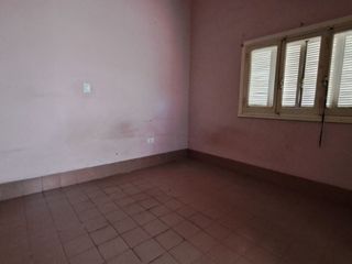 Foto 6 de VENTA CASA 2 DORMITORIOS A REFACCIONAR CON PATIO