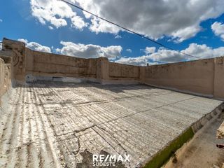 Foto 40 de Amplia Casa en venta en altos