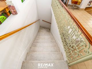 Foto 42 de Amplia Casa en venta en altos