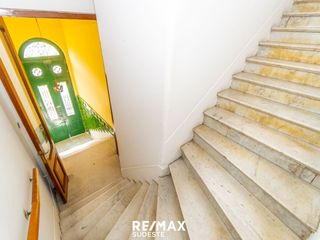Foto 43 de Amplia Casa en venta en altos