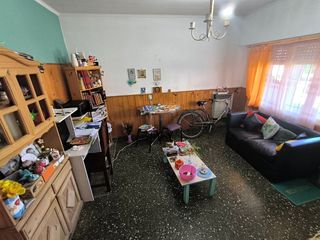 Foto 4 de Venta Casa 4 ambientes + depto 1 ambiente Quequén