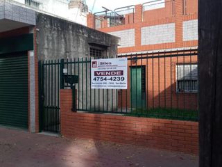 Foto 2 de Casa Multifamiliar con Local. OPORTUNIDAD!!