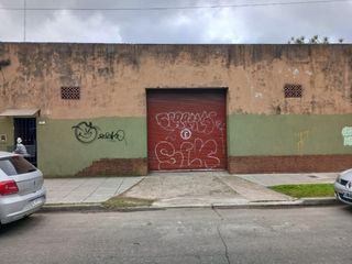 Foto 1 de GALPON CON ENTREPISO (ACEPTA DPTO COMO PARTE DE PAGO)