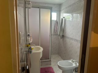 Foto 10 de AMPLIO GALPÓN Y HERMOSA CASA EN PLANTA ALTA