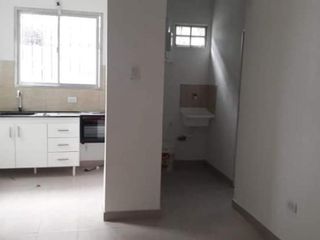 Foto 2 de VENTA EN BLOQUE - CASA 3 VIVIENDAS Y COCHERAS POTENCIAL INVE