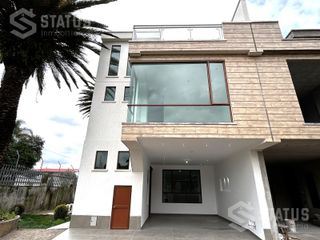 Foto 32 de Se vende casa a estrenar en conjunto 164m², 4 Dorm., 2 garajes, sector Capelo $125.000