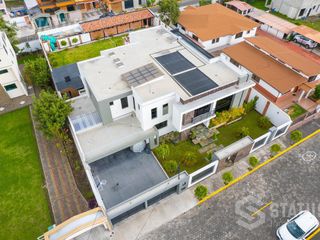Foto 40 de Vendo casa de lujo en urbanización, 750m², Capelo - $790.000