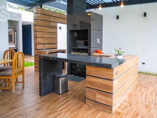 Foto 32 de Vendo casa de lujo en urbanización, 750m², Capelo - $790.000
