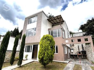 Foto 28 de Se vende casa en conjunto sin adosamiento 247 m², 4 Dorm., 2 Garajes, sector Ushimana, $135.000