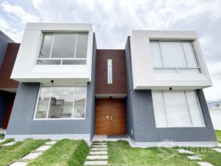Foto 28 de Vendo última casa a estrenar  Mirasierra –$140.000