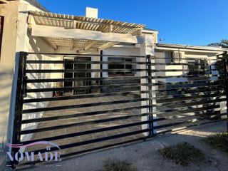 Foto 2 de EN VENTA casa en Bº Los olivos, General Roca.