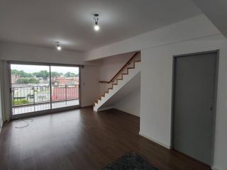 Foto 4 de BERNAL CENTRO - DEPARTAMENTO TIPO DUPLEX