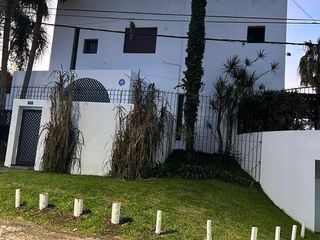 Foto 5 de Casa en alquiler de 3 dormitorios con vista al río a metros de costanera. Barrio La Florida