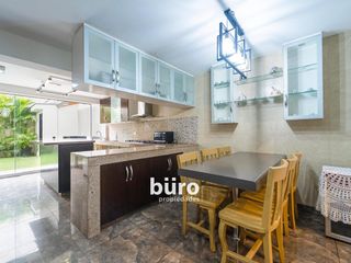 Foto 13 de ESPECTACULAR CASA EN VENTA DE 5 DORMITORIOS EN MIRAFLORES