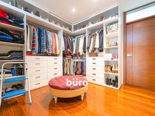Foto 26 de ESPECTACULAR CASA EN VENTA DE 5 DORMITORIOS EN MIRAFLORES
