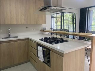 Foto 6 de EN ARRIENDO APARTAESTUDIO AMOBLADO LAS PALMAS COUNTRY CLUB