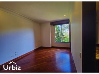 Foto 22 de Arriendo apartamento de 322 m² en Santa Barbara Alta