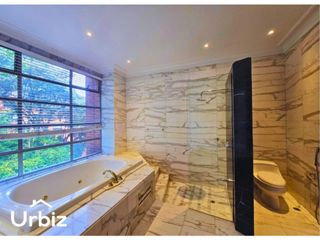 Foto 35 de Arriendo apartamento de 322 m² en Santa Barbara Alta