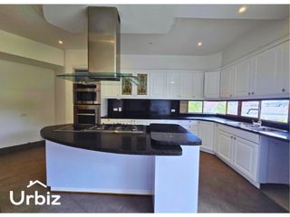 Foto 14 de Arriendo apartamento de 322 m² en Santa Barbara Alta