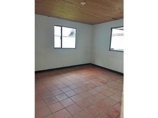 Foto 18 de Arrienda  Casa comercial centro de Zipaquira  uso institucional