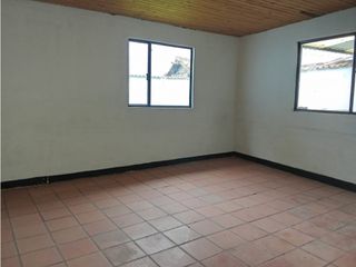 Foto 9 de Arrienda  Casa comercial centro de Zipaquira  uso institucional