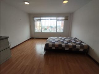 Foto 2 de Se arrienda apartaestudio Chapinero alto