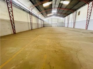 Foto 3 de Durán, Galpón en Renta, 700m2, 1 Ambientes